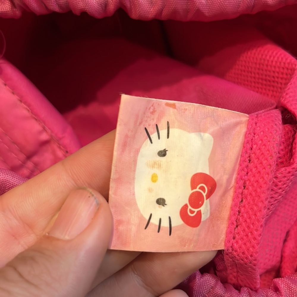 Small Hello Kitty Backpack - Picture 5 of 5